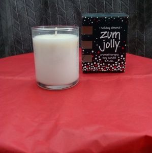 Zum jolly aromatherapy soy almond holiday candle.